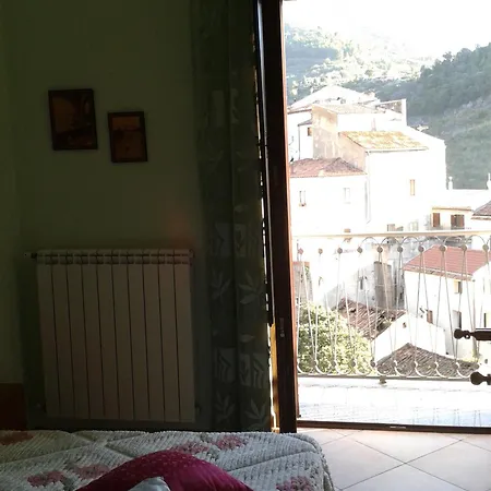 Montemare Bed & Breakfast 2*